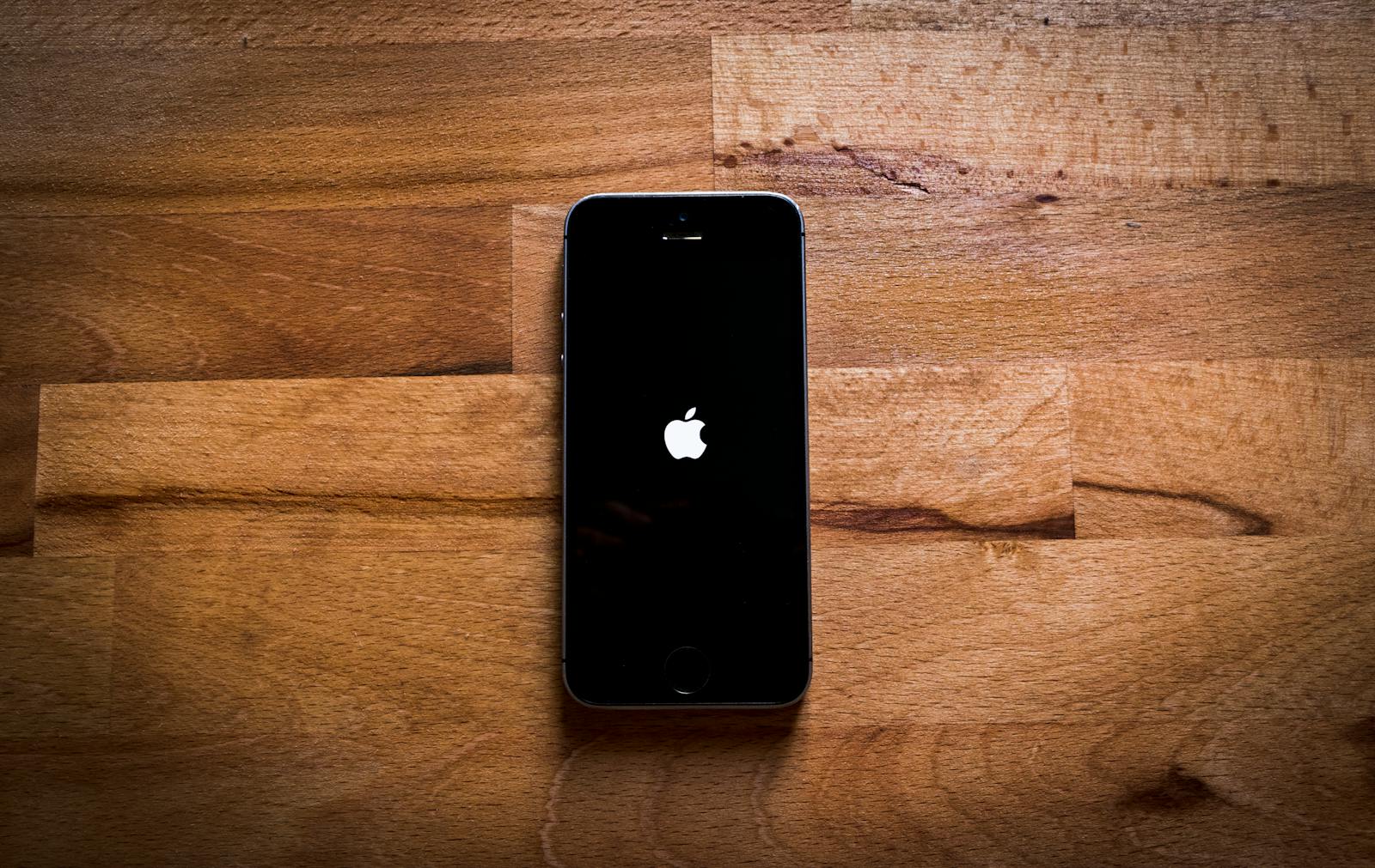2026 iOS App Store and TestFlight remote Mac M4 tiers 1TB 2TB vs Pro lease decision matrix