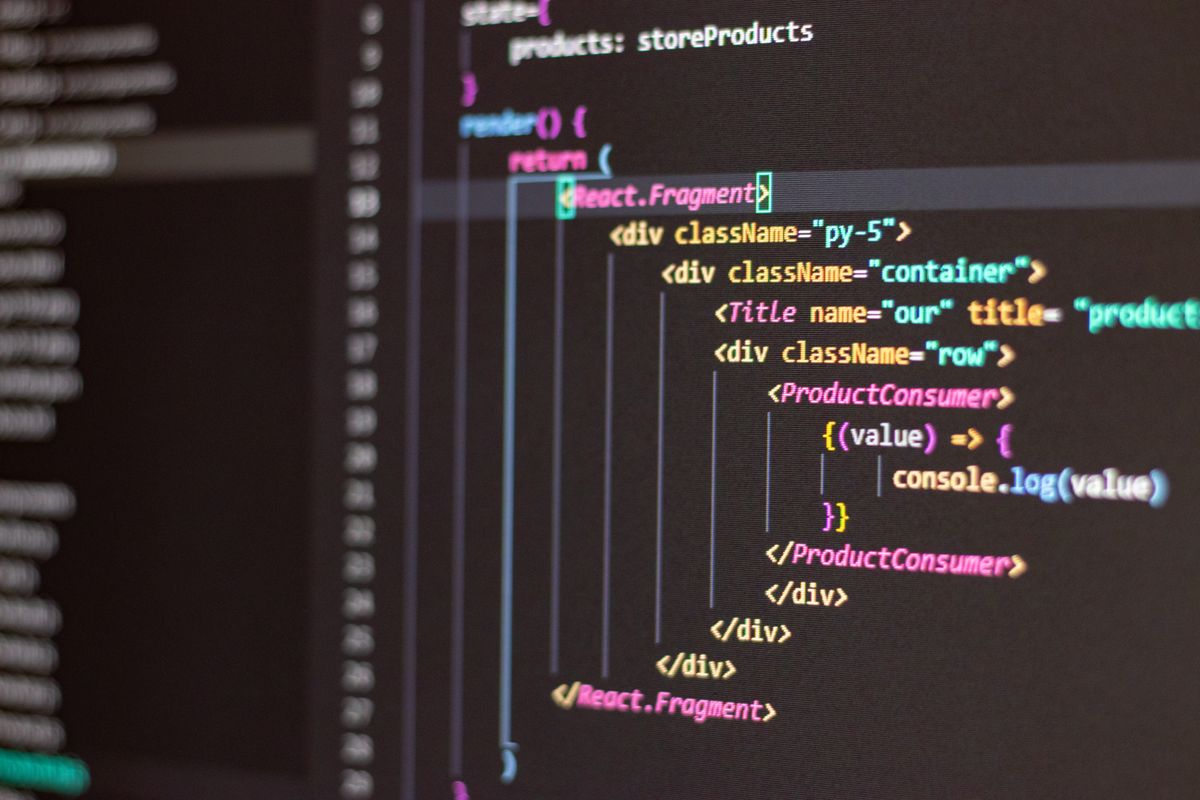 Схема сравнения счетов подписки четырёх AI-инструментов для программирования